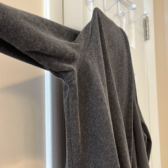 Ugg fleece Sweater! Size Small! So comfy!!  🥰 - Picture 4 of 9